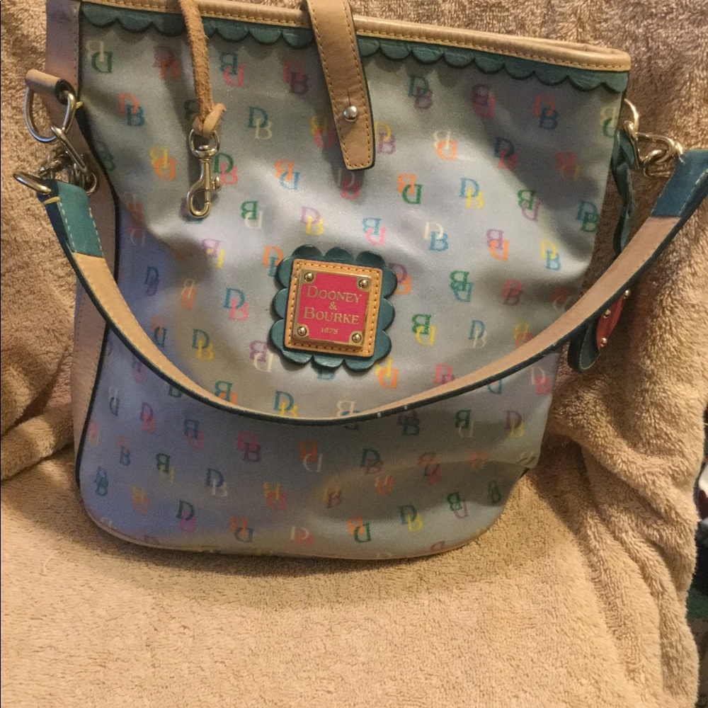 Dooney & Bourke